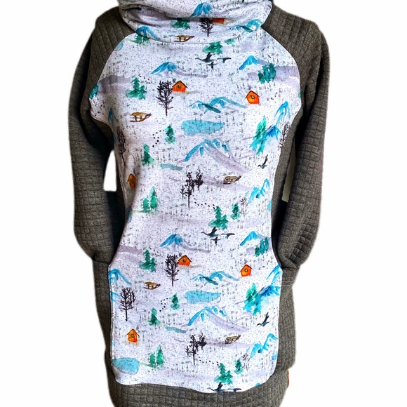 HANDMADE IN CANADA SWEATER - Picture 2 of 3